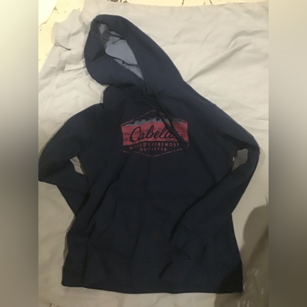 Cabela’s Women’s Sweatshirt